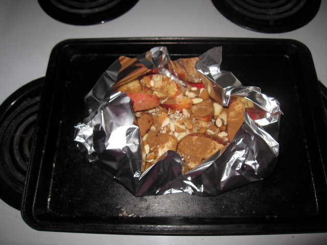 Easy Baked Apples with Honey, Cinnamon and Almonds