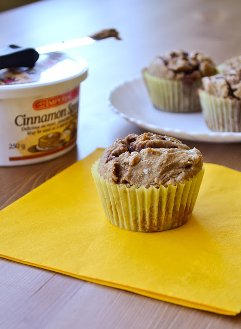 Quick and Easy Cinnamon Bun Muffins