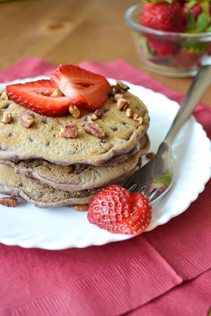 Vegan Strawberry Pecan Pancakes