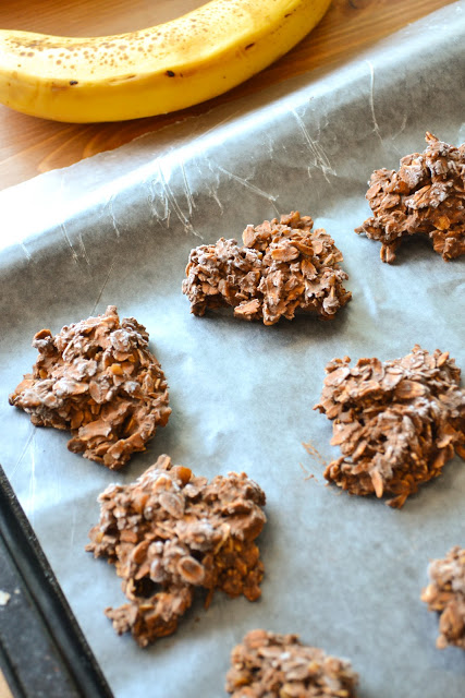 No-Bake Banana Chocolate Cookies with Espresso and Walnuts