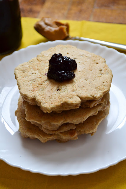 Crunchy Peanut Butter Oatmeal Pancakes