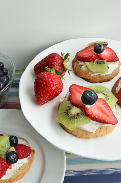 Mini Fruit Pizza Cookies