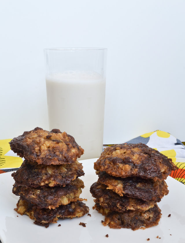 Chewy Chocolate Oatmeal Brownie Cookies