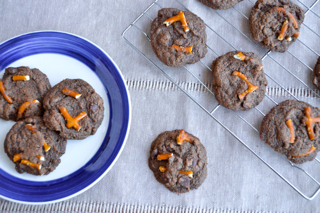 Chocolate Pretzel Cookies