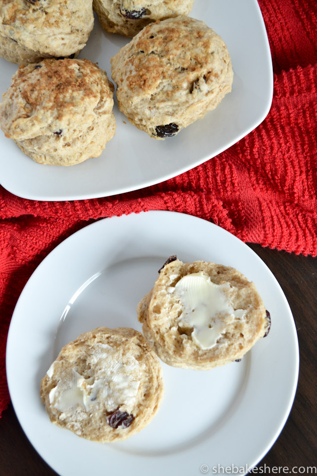 Cinnamon Raisin Scones