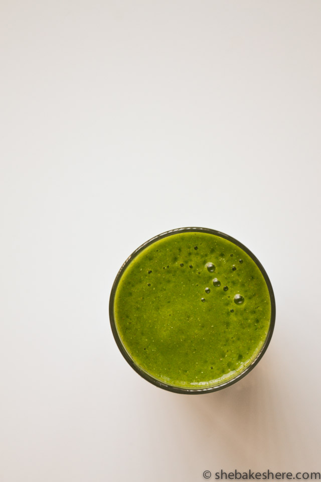 Kale Mango Green Smoothie