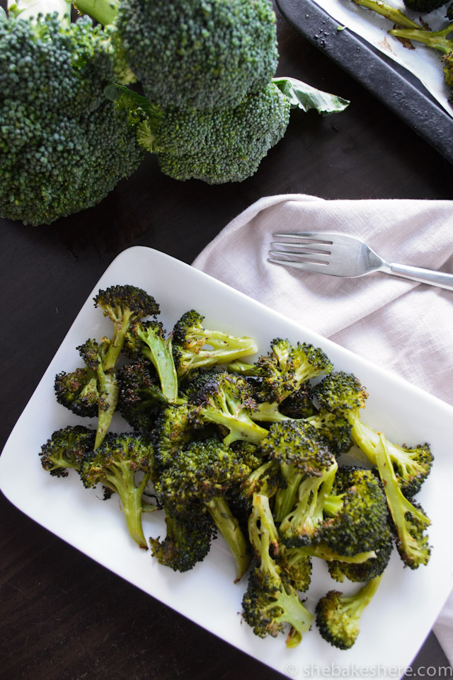 Easy Roasted Broccoli with Garlic and Oregano